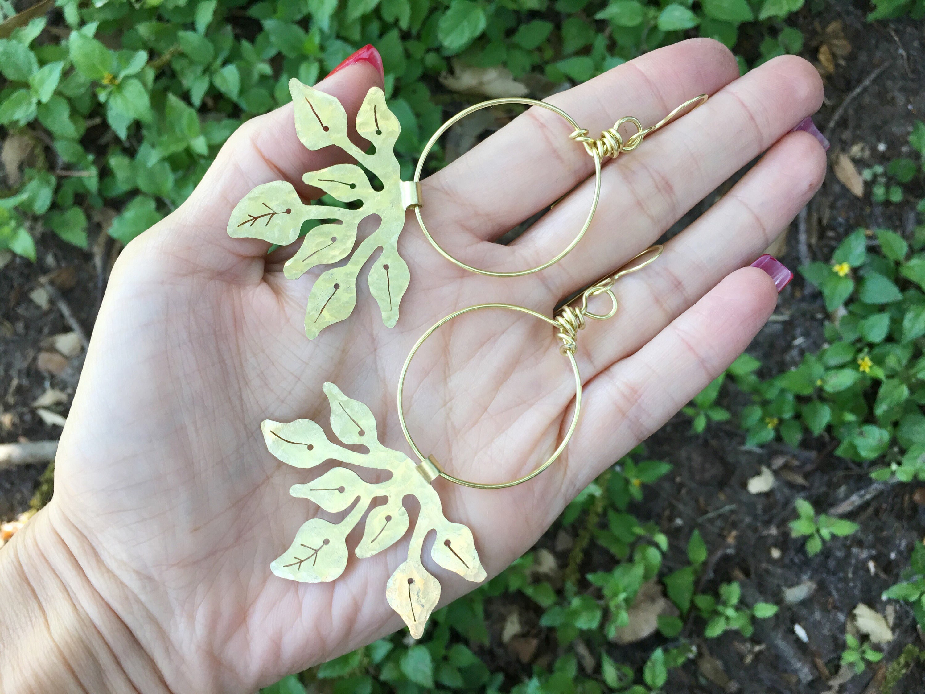 Houseplant earrings , Hammered metal pothos plant hoops, Greenery dangle earrings