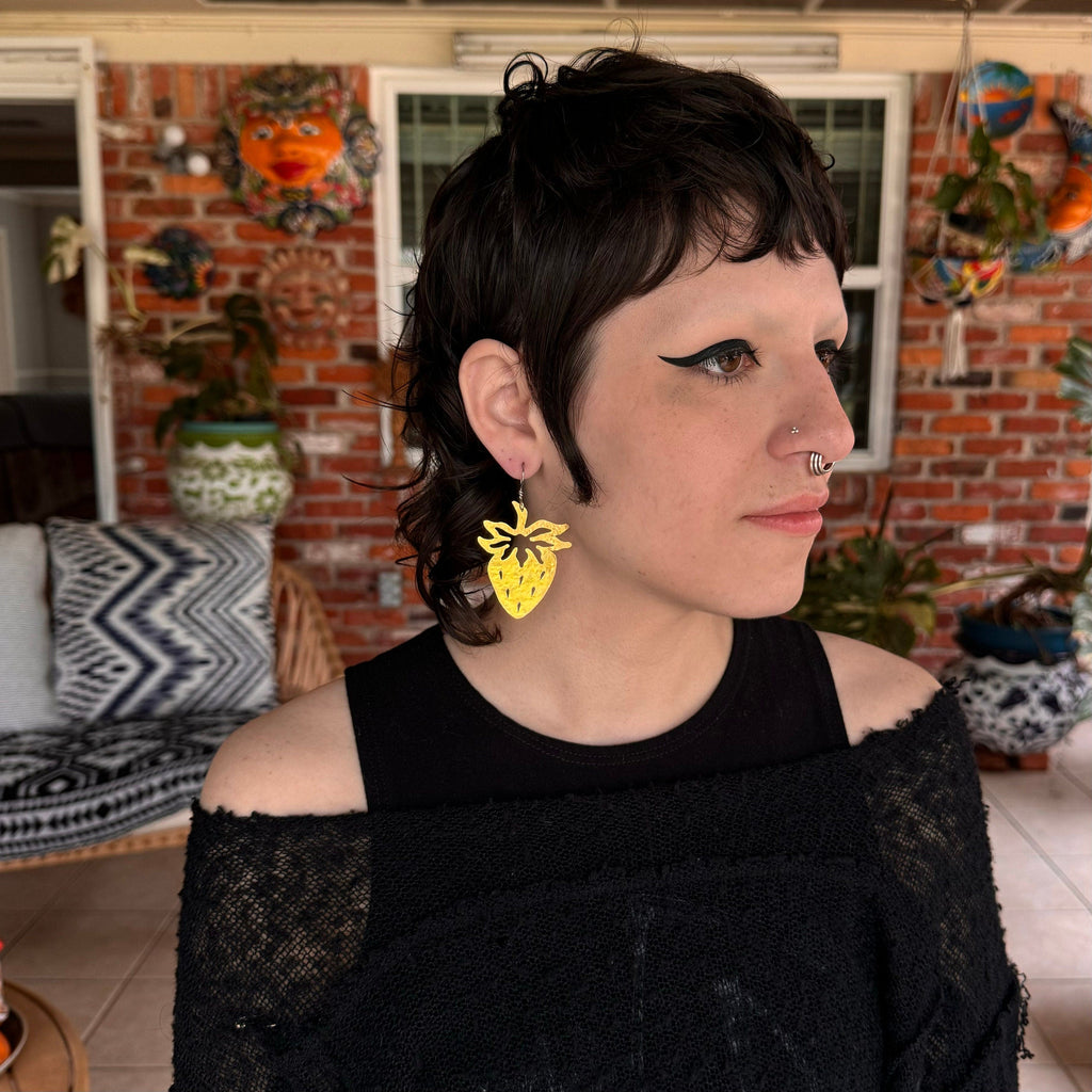 Hammered Brass Strawberry Earrings: Fresh Folksy Style